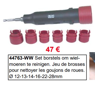 Set borstels om wielmoeren te reinigen